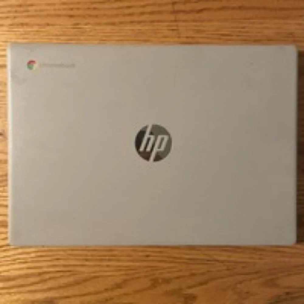 HP 14” Chromebook Laptop HP Chromebook 14a-ne0013dx Charger included